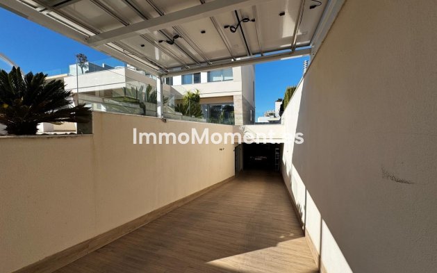 Wiederverkauf - Villa - Orihuela - Orihuela Costa