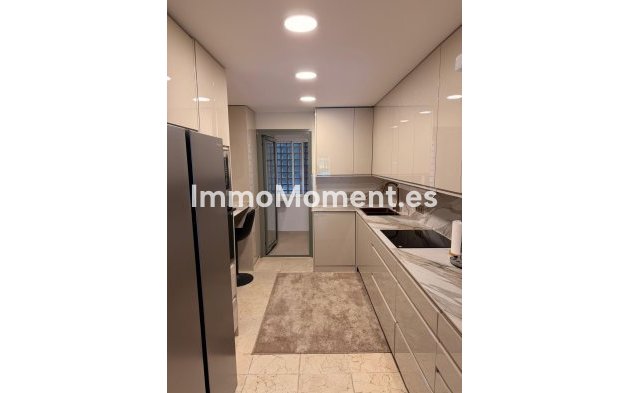 Wiederverkauf - Wohnung - Estepona  - Estepona Centro