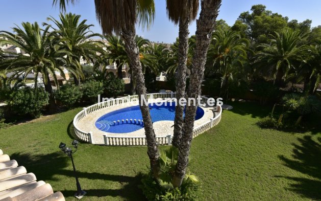 Bestaande woning - Villa - Orihuela - Villamartin