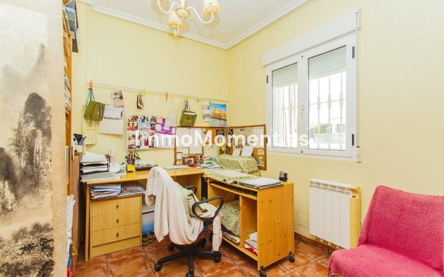 Wiederverkauf - Villa - Torrevieja - Aguas Nuevas