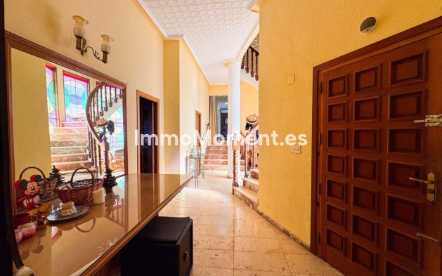 Revente - Villa - Elda - Elda Centro