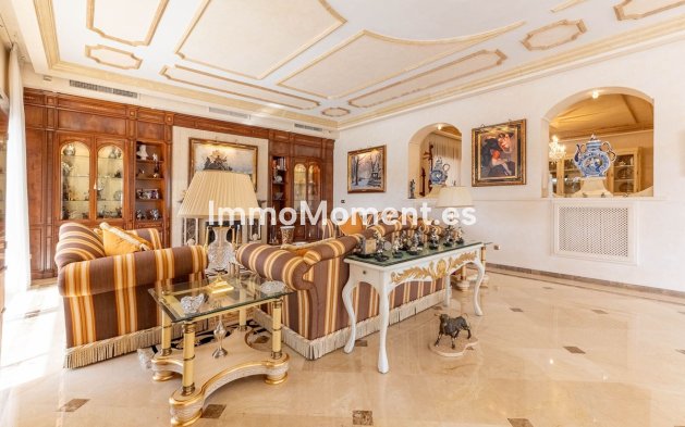 Wiederverkauf - Villa - Marbella - Los Monteros