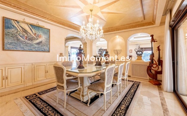 Wiederverkauf - Villa - Marbella - Los Monteros