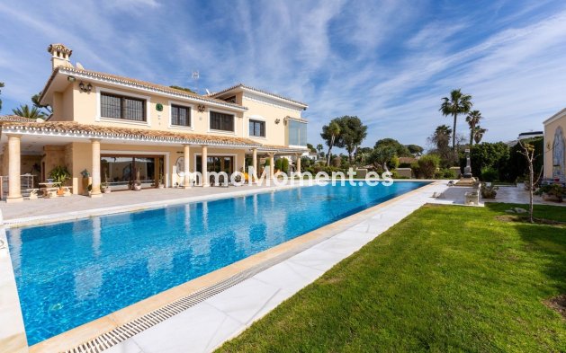 Wiederverkauf - Villa - Marbella - Los Monteros