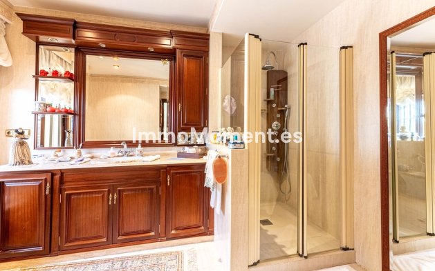 Wiederverkauf - Villa - Marbella - Los Monteros