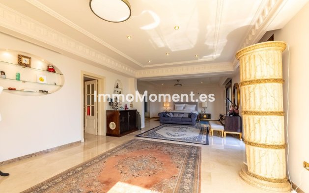 Wiederverkauf - Villa - Marbella - Los Monteros