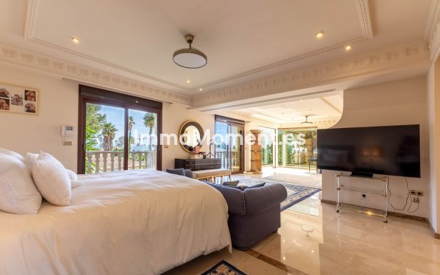 Wiederverkauf - Villa - Marbella - Los Monteros