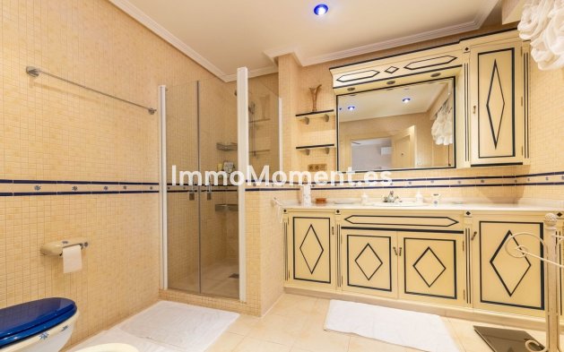 Wiederverkauf - Villa - Marbella - Los Monteros