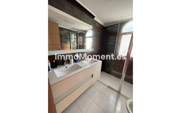 Resale - Townhouse - Estepona - Cancelada