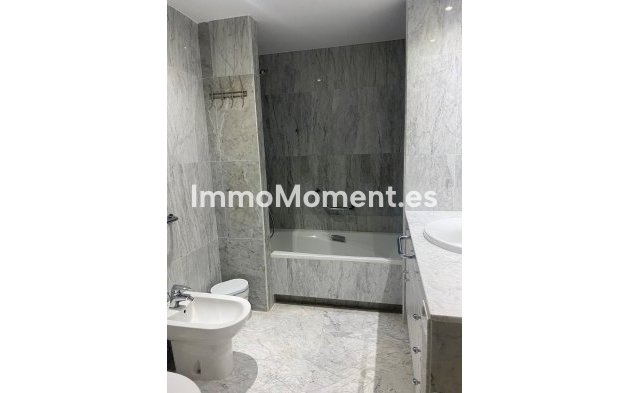 Wiederverkauf - Wohnung - Marbella - Puerto Banús