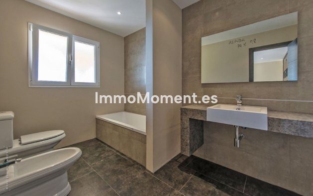 Revente - Villa - Benalmadena - Benalmadena Centro