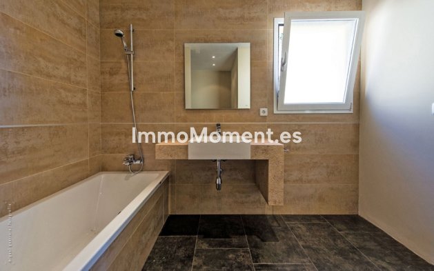 Revente - Villa - Benalmadena - Benalmadena Centro