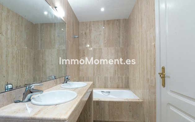 Resale - Villa - Benalmadena - La Capellania