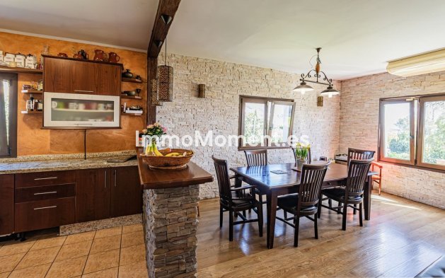 Wiederverkauf - Villa - Benalmadena - Benalmadena Pueblo