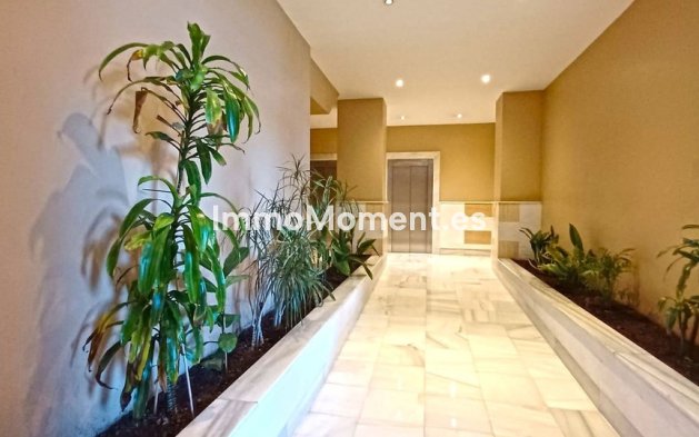 Resale - Apartment - Marbella - Marbella Centro