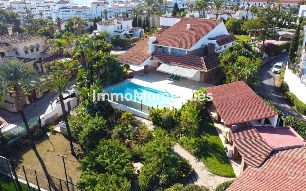 Wiederverkauf - Villa - Marbella - Nueva Andalucía