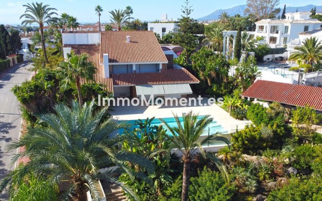 Wiederverkauf - Villa - Marbella - Nueva Andalucía