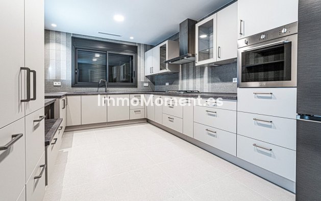 Revente - Villa - Marbella - Marbella Centro