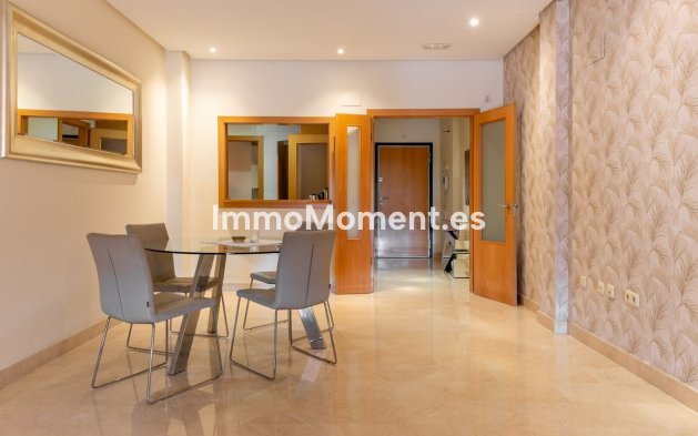 Wiederverkauf - Wohnung - Marbella - Puerto Banús