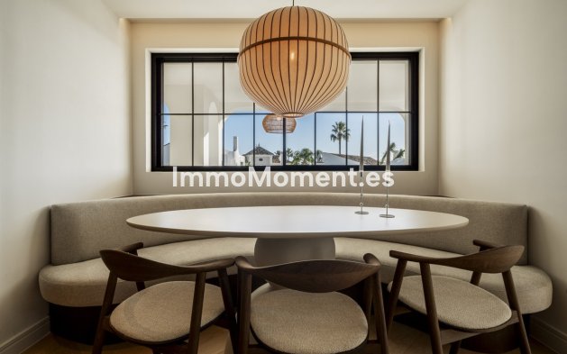 Wiederverkauf - Villa - Marbella - Nueva Andalucía