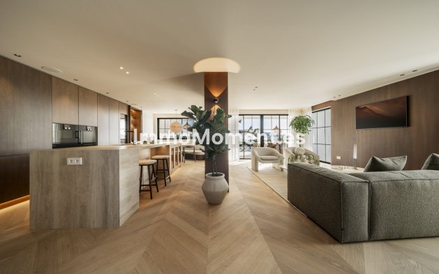 Wiederverkauf - Villa - Marbella - Nueva Andalucía