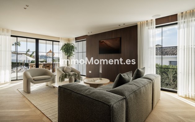 Wiederverkauf - Villa - Marbella - Nueva Andalucía