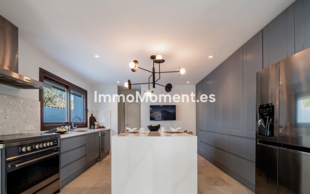 Wiederverkauf - Villa - Estepona  - New Golden Mile