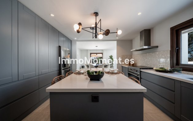 Wiederverkauf - Villa - Estepona  - New Golden Mile