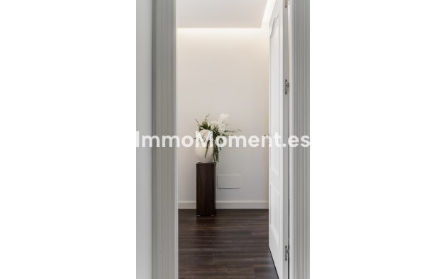 Wiederverkauf - Villa - Estepona  - New Golden Mile