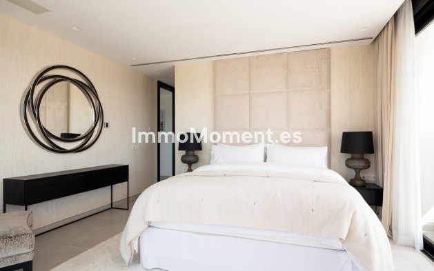 Revente - Villa - Marbella - Nueva Andalucía