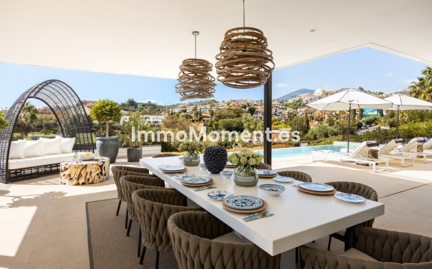 Revente - Villa - Marbella - Nueva Andalucía