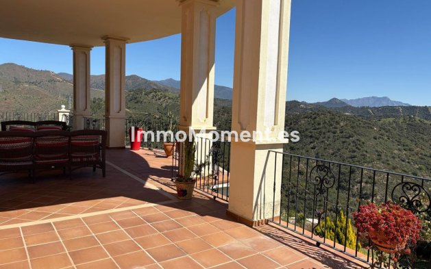 Revente - Maison de campagne - Estepona  - Estepona Centro