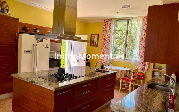 Revente - Maison de campagne - Estepona  - Estepona Centro