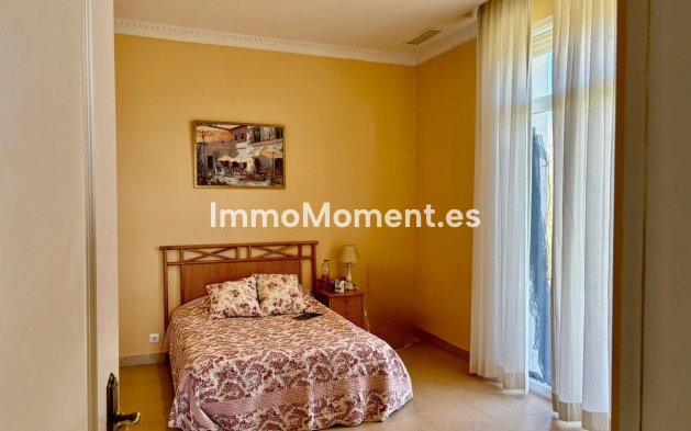 Revente - Maison de campagne - Estepona  - Estepona Centro