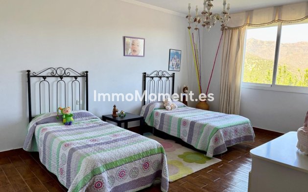 Revente - Maison de campagne - Estepona  - Estepona Centro