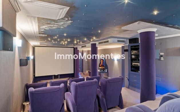 Wiederverkauf - Villa - Marbella - Nueva Andalucía