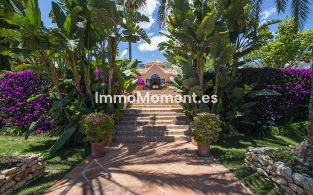 Wiederverkauf - Villa - Marbella - Sierra Blanca