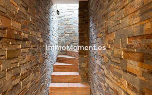 Wiederverkauf - Villa - Marbella - Nueva Andalucía