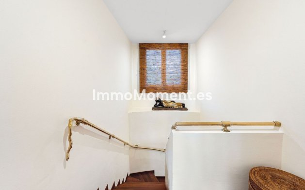 Wiederverkauf - Villa - Marbella - Nueva Andalucía