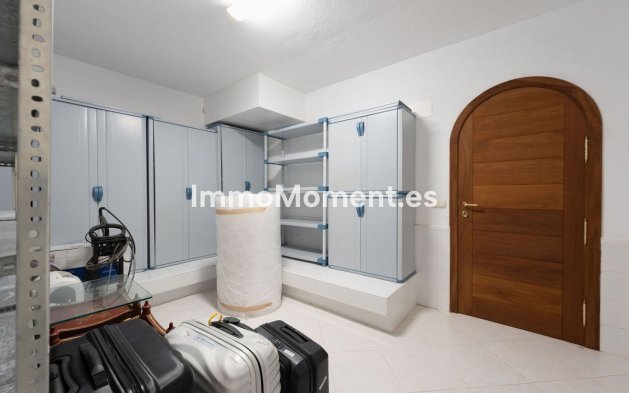 Wiederverkauf - Villa - Marbella - Nueva Andalucía