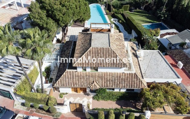 Wiederverkauf - Villa - Marbella - Nueva Andalucía