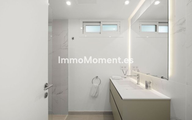 Revente - Villa - Marbella - Nueva Andalucía