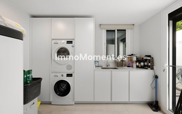 Revente - Villa - Marbella - Nueva Andalucía