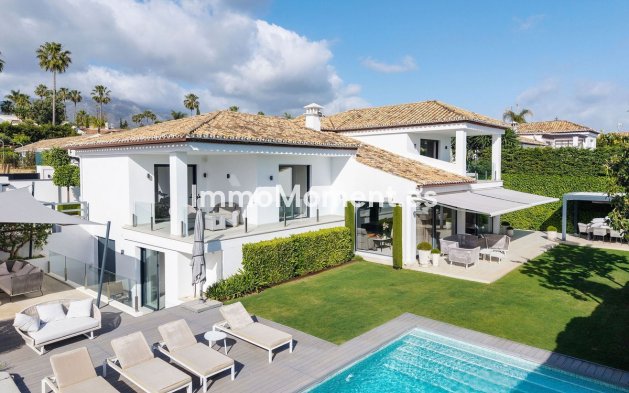 Revente - Villa - Marbella - Nueva Andalucía