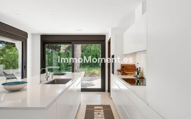 Wiederverkauf - Villa - Marbella - Nueva Andalucía