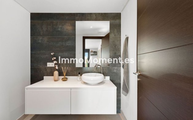 Wiederverkauf - Villa - Marbella - Nueva Andalucía