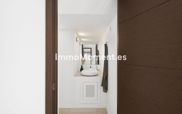 Wiederverkauf - Villa - Marbella - Nueva Andalucía