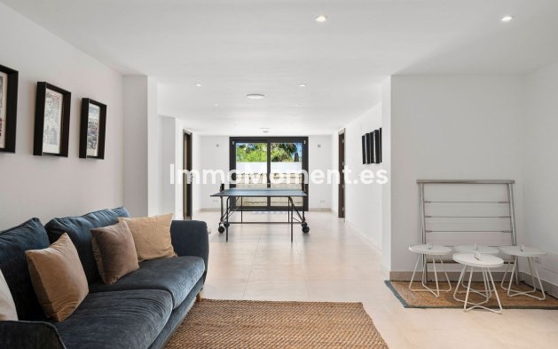 Wiederverkauf - Villa - Marbella - Nueva Andalucía