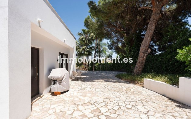 Wiederverkauf - Villa - Marbella - Nueva Andalucía