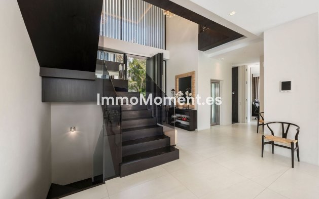 Wiederverkauf - Villa - Marbella - Nagüeles